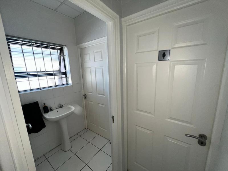 To Let commercial Property for Rent in Newton Park Eastern Cape